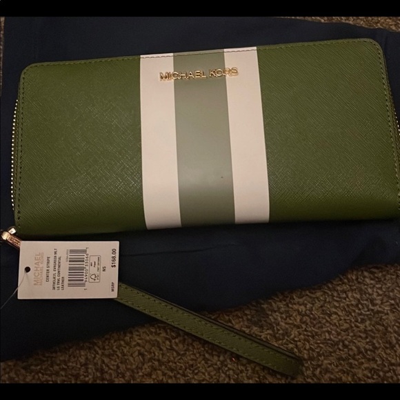 MICHAEL kors wristlet wallet - Picture 1 of 5